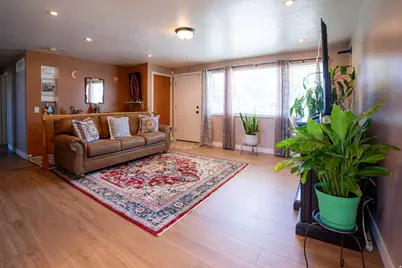 199 E 500 N, Tooele, UT 84074 - Photo 10