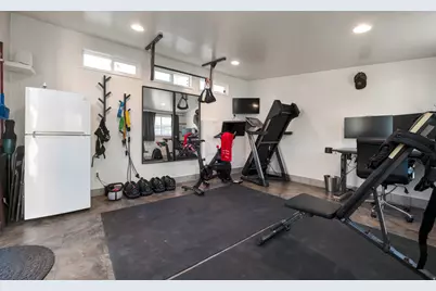 2457 E 2100 S, Salt Lake City, UT 84109 - Photo 24