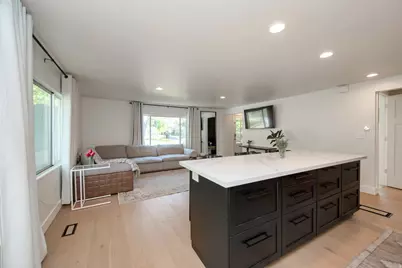 2457 E 2100 S, Salt Lake City, UT 84109 - Photo 10