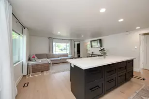 2457 E 2100 S, Salt Lake City, UT 84109 - Photo 10