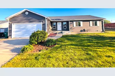 212 E 500 S, Blanding, UT 84511 - Photo 1