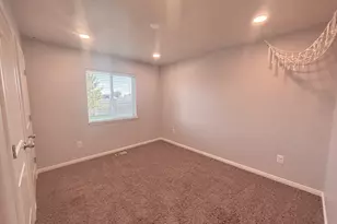 212 E 500 S, Blanding, UT 84511 - Photo 18