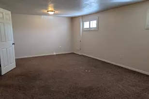 1411 E Millbrook Way, Bountiful, UT 84010 - Photo 30