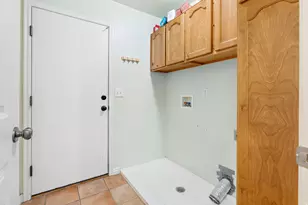 5763 S Stone Bluff Way W, Kearns, UT 84118 - Photo 28