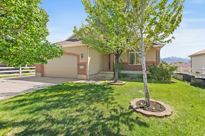 5763 S Stone Bluff Way W, Kearns, UT 84118 - Photo 2