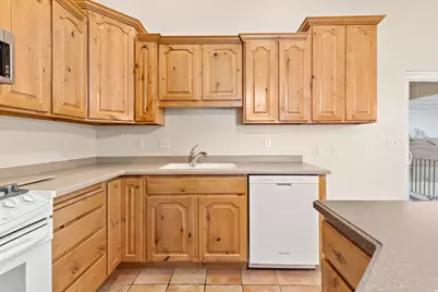 5763 S Stone Bluff Way W, Kearns, UT 84118 - Photo 14