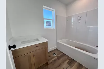 70 N 400 W, Fillmore, UT 84631 - Photo 24