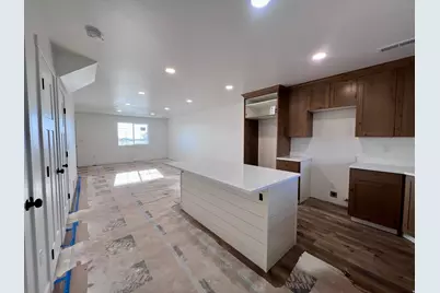 70 N 400 W, Fillmore, UT 84631 - Photo 6