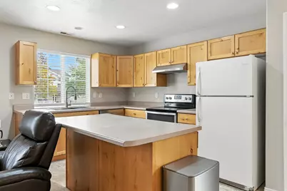 61 W 1570 N, Tooele, UT 84074 - Photo 6