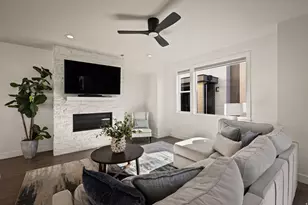250 N 100 W, Provo, UT 84601 - Photo 14