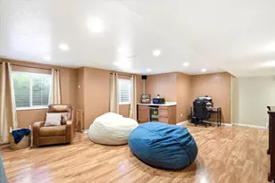 955 W 25 N, Clearfield, UT 84015 - Photo 22