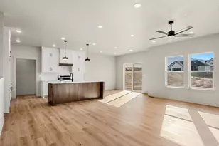 1130 E 245 N, Hyde Park, UT 84318 - Photo 18