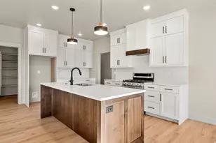 1130 E 245 N, Hyde Park, UT 84318 - Photo 12