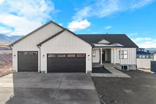 1130 E 245 N, Hyde Park, UT 84318 - Photo 2