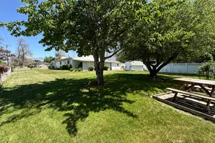 367 Hawthorne Dr, Layton, UT 84041 - Photo 30