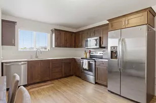 212 E 700 N, Vineyard, UT 84058 - Photo 6