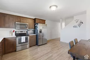 212 E 700 N, Vineyard, UT 84058 - Photo 12