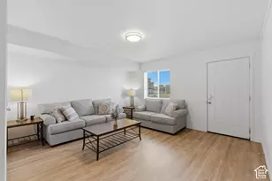 212 E 700 N, Vineyard, UT 84058 - Photo 2
