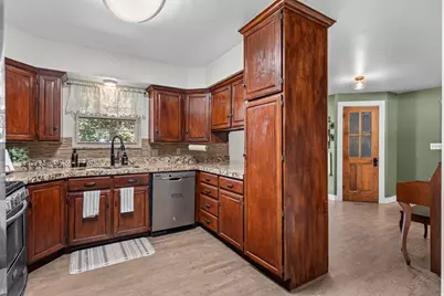 1075 N 200 E, Lehi, UT 84043 - Photo 14