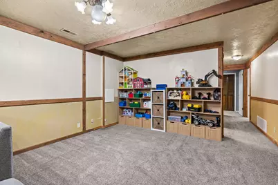 1075 N 200 E, Lehi, UT 84043 - Photo 22
