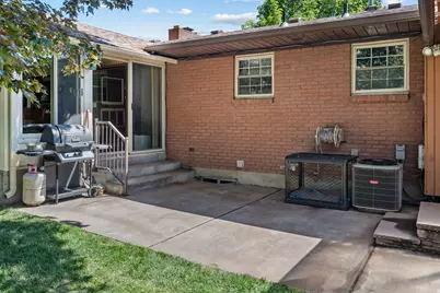 1075 N 200 E, Lehi, UT 84043 - Photo 32