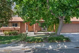 1075 N 200 E, Lehi, UT 84043 - Photo 2