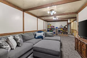 1075 N 200 E, Lehi, UT 84043 - Photo 22