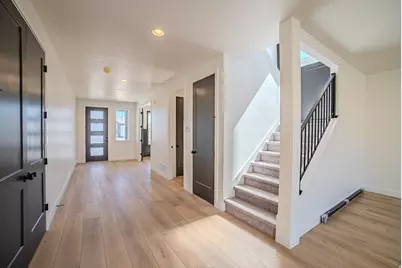 379 W Autumn Creek Dr S, Saratoga Springs, UT 84045 - Photo 6