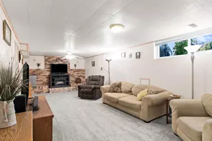 4545 S Thornwood Ave, Taylorsville, UT 84123 - Photo 24