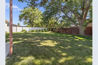 4545 S Thornwood Ave, Taylorsville, UT 84123 - Photo 8