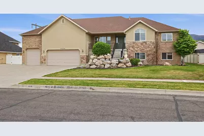 2026 W Ranch Rd, Farmington, UT 84025 - Photo 2
