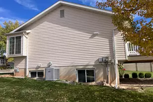 1110 E 1100 N, Layton, UT 84040 - Photo 4