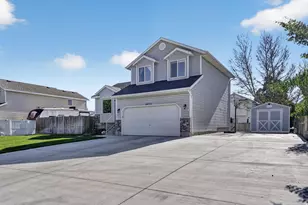 8479 S 1590 W, West Jordan, UT 84088 - Photo 2