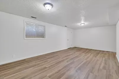 390 E 1200 N, Logan, UT 84341 - Photo 14