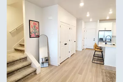 933 W Sunspear Dr, Saratoga Springs, UT 84045 - Photo 14