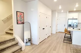 933 W Sunspear Dr, Saratoga Springs, UT 84045 - Photo 14