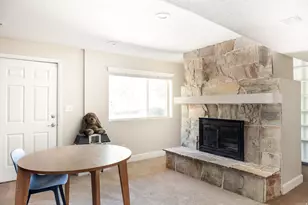 1069 E Birchbrook Cir S, Cottonwood Heights, UT 84047 - Photo 16