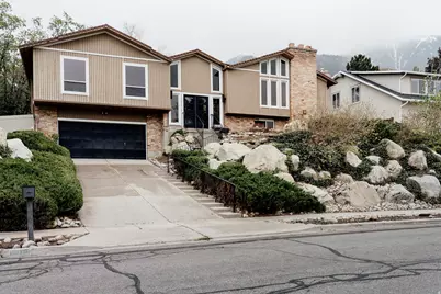 10077 S Majestic Canyon Rd E, Sandy, UT 84092 - Photo 1