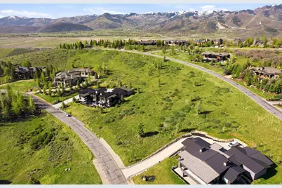 7153 Lupine Dr #101, Park City, UT 84098 - Photo 2