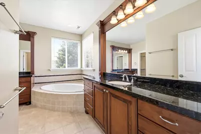 1733 E Crimson Oak Dr, Draper, UT 84020 - Photo 44