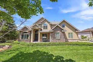 1733 E Crimson Oak Dr, Draper, UT 84020 - Photo 1