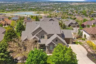 1733 E Crimson Oak Dr, Draper, UT 84020 - Photo 2