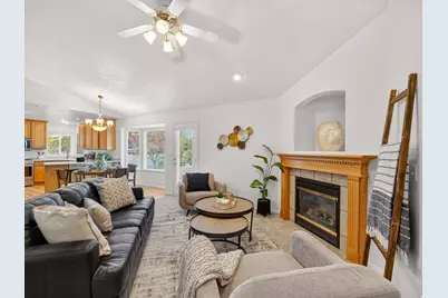 766 E 3050 N, Lehi, UT 84043 - Photo 14