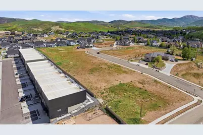 5847 N Warner Acres Dr #4, Mountain Green, UT 84050 - Photo 6