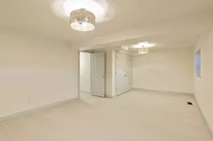 1473 E Millcreek Way, Millcreek, UT 84106 - Photo 32