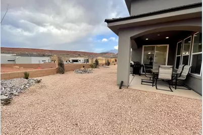 1347 N Paseos St, Washington, UT 84780 - Photo 32