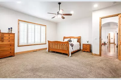 3962 W Farmingdale Ct S, South Jordan, UT 84009 - Photo 8