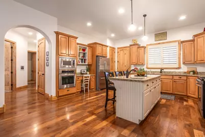 3962 W Farmingdale Ct S, South Jordan, UT 84009 - Photo 4