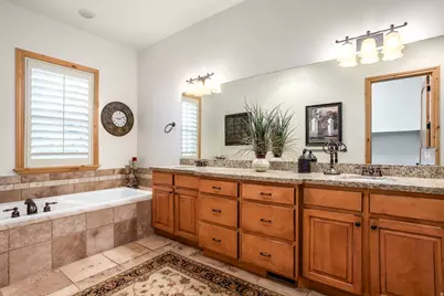 3962 W Farmingdale Ct S, South Jordan, UT 84009 - Photo 12