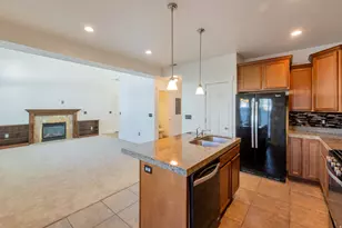 12708 S City Heights Dr, Riverton, UT 84065 - Photo 2
